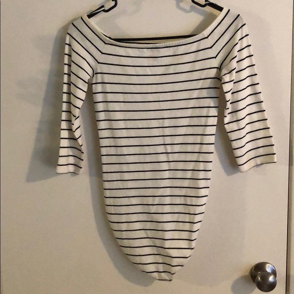 Top - Picture 2 of 2